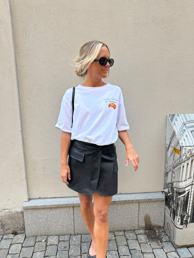 Croissant t-shirt