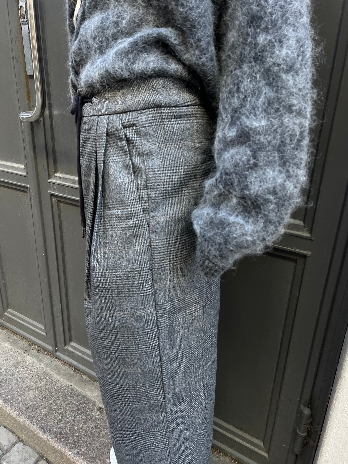 MICHELLE CHECK TAILOR TIE PANTS