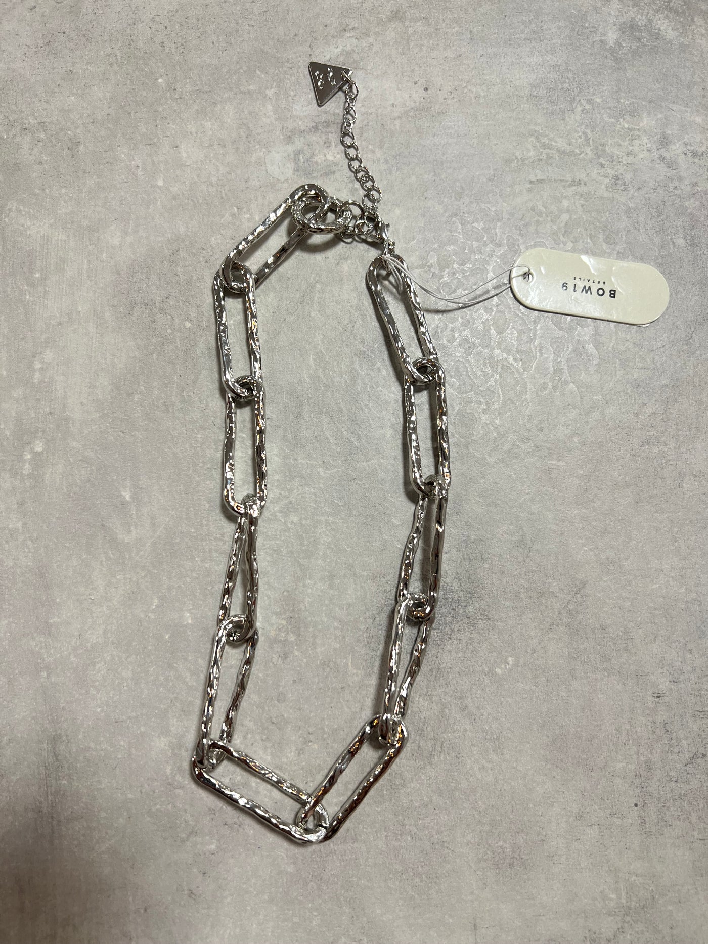 HAMMERED NECKLACE SILVER