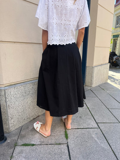 MORISETTE SOLAR SKIRT IN BLACK