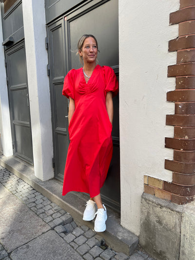 Iliana red dress