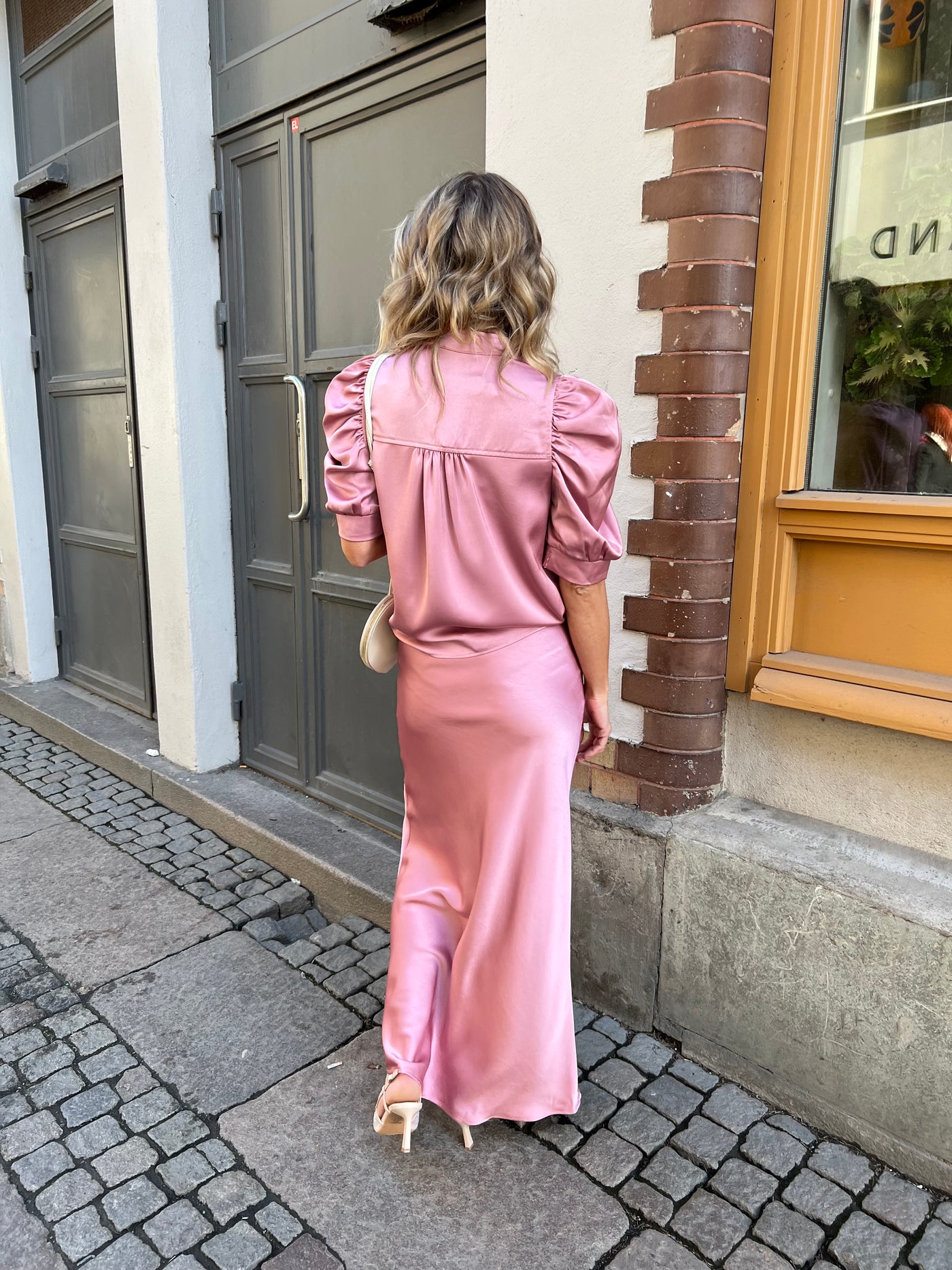 Roella heavy sateen blouse Dusty Rose
