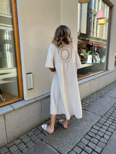 MANDY DRESS leverans 7 dagar