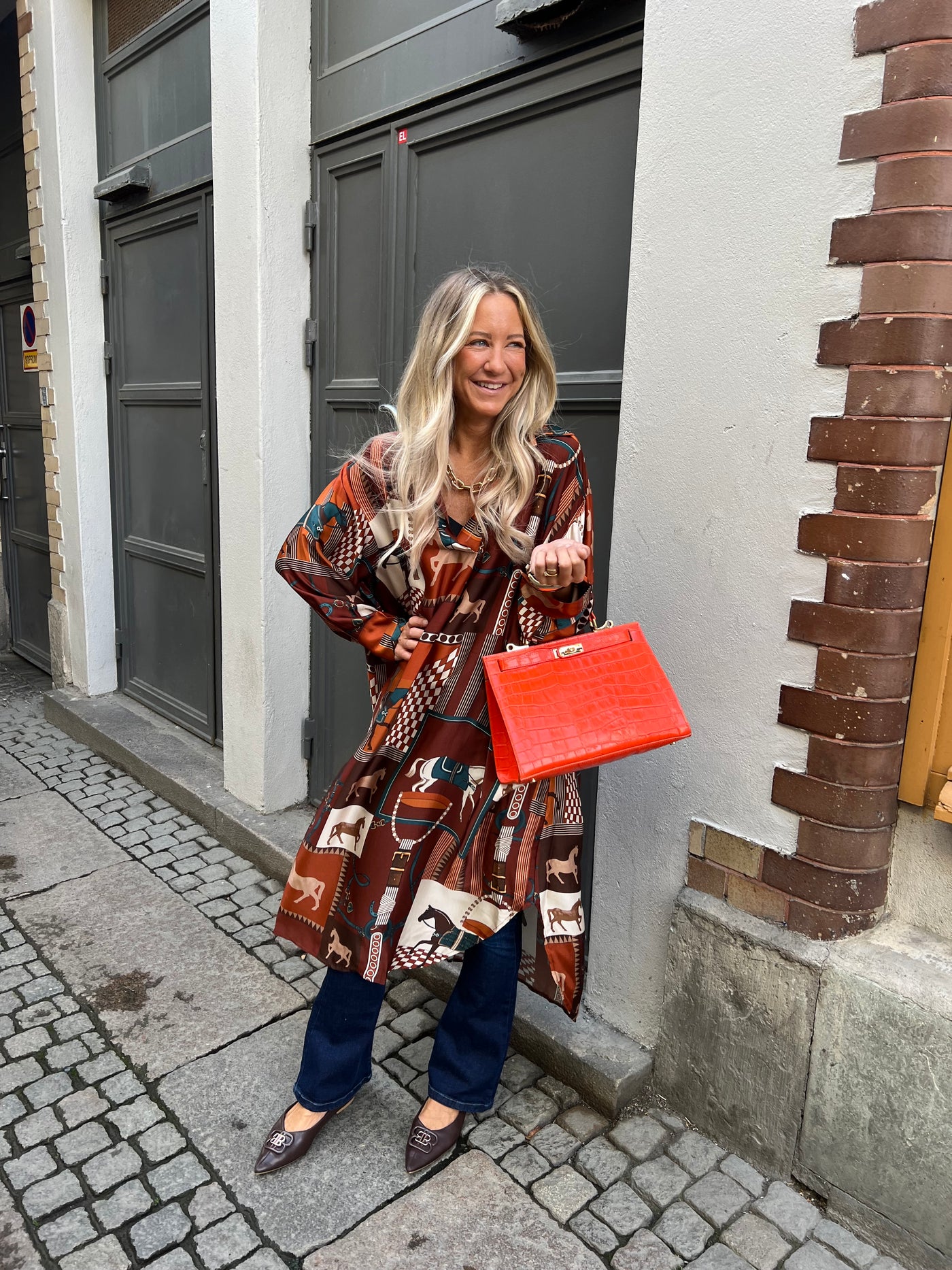 Horse dress orange