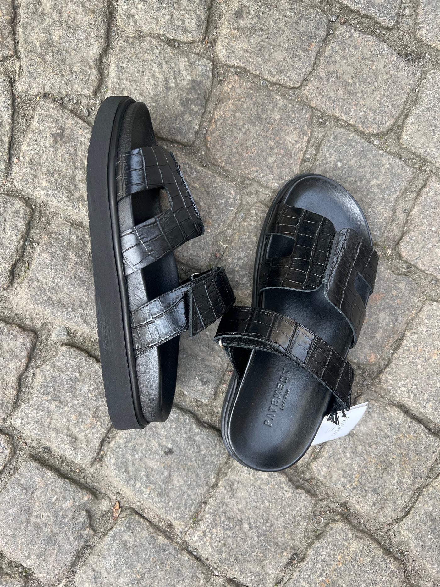 Pavement MARU svart croco