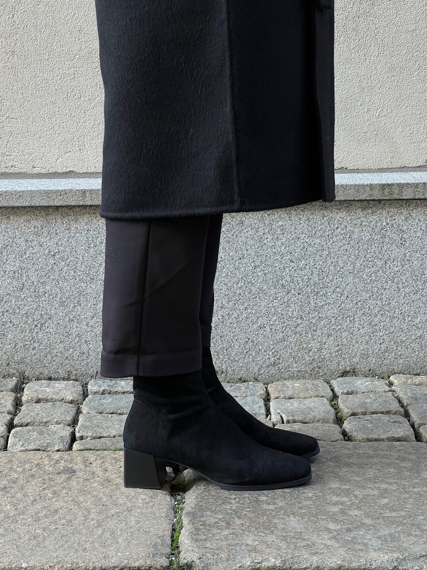 Johanna Suede Black boots