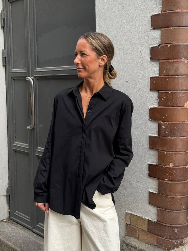 Favoritskjortan Svart