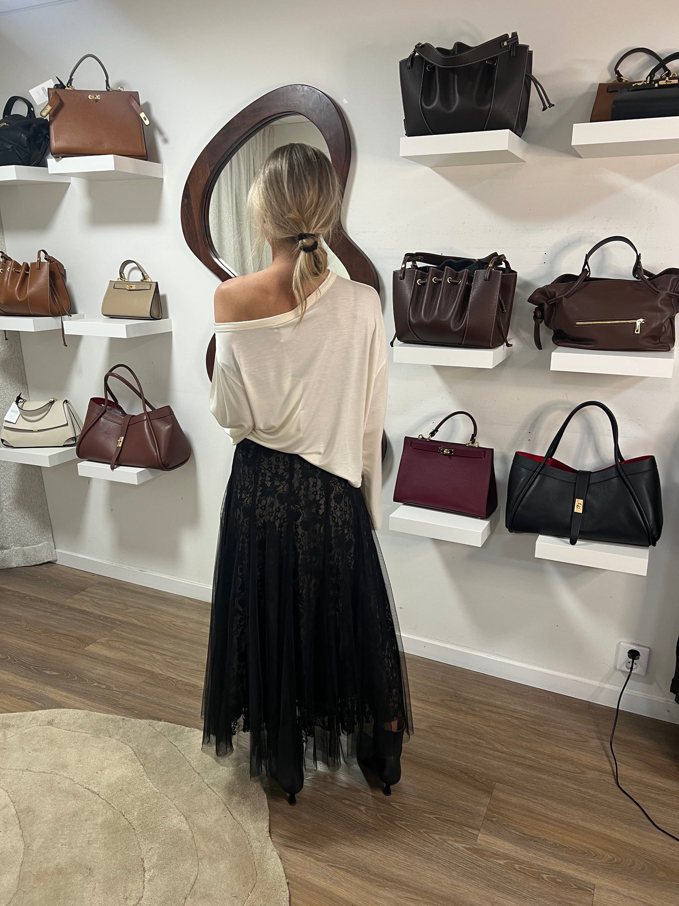 Samira tyll black/beige leverans 7 dagar