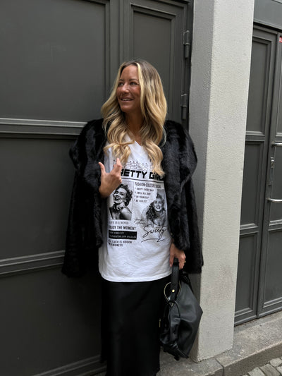 PRETTY GIRL TSHIRT
