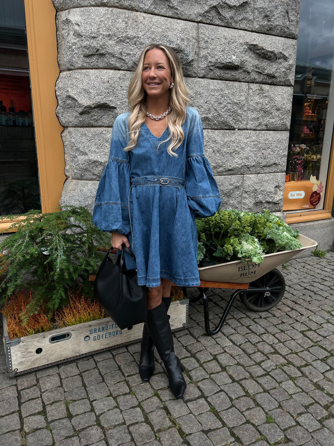Denim new belt dress