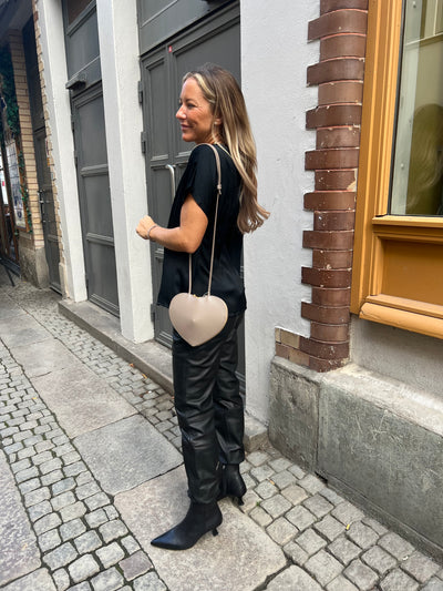 SOFINA V-NECK BLACK