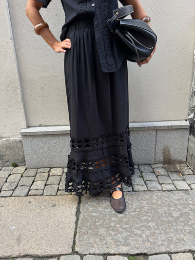 Lace long skirt Black 7521