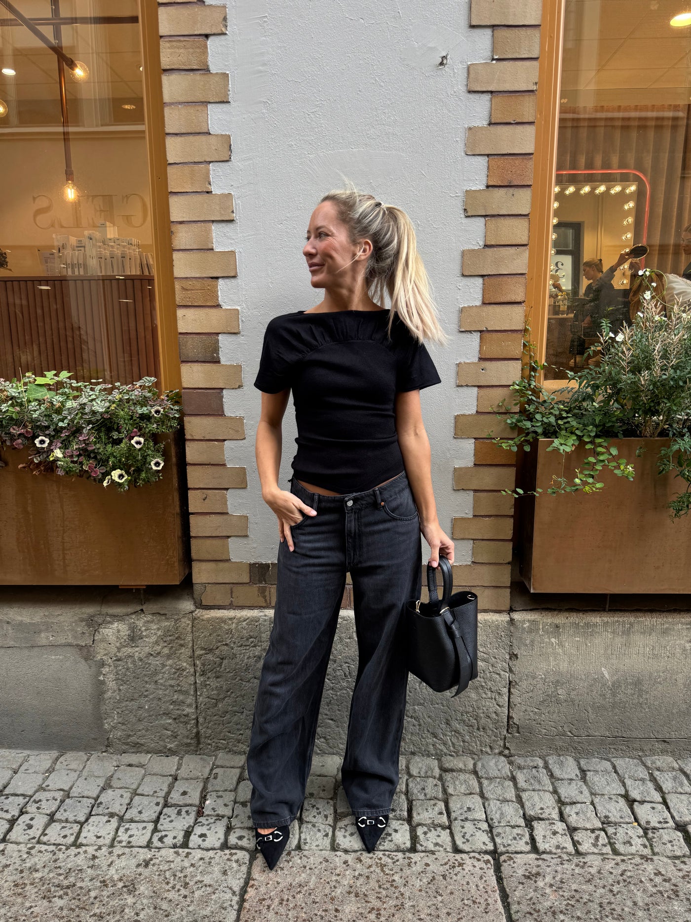 Anthea knit top black
