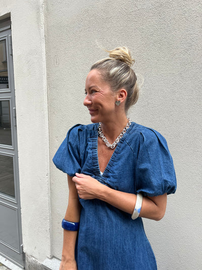 NEO NOIR KLÄNNING ILLANA DENIM BLUE
