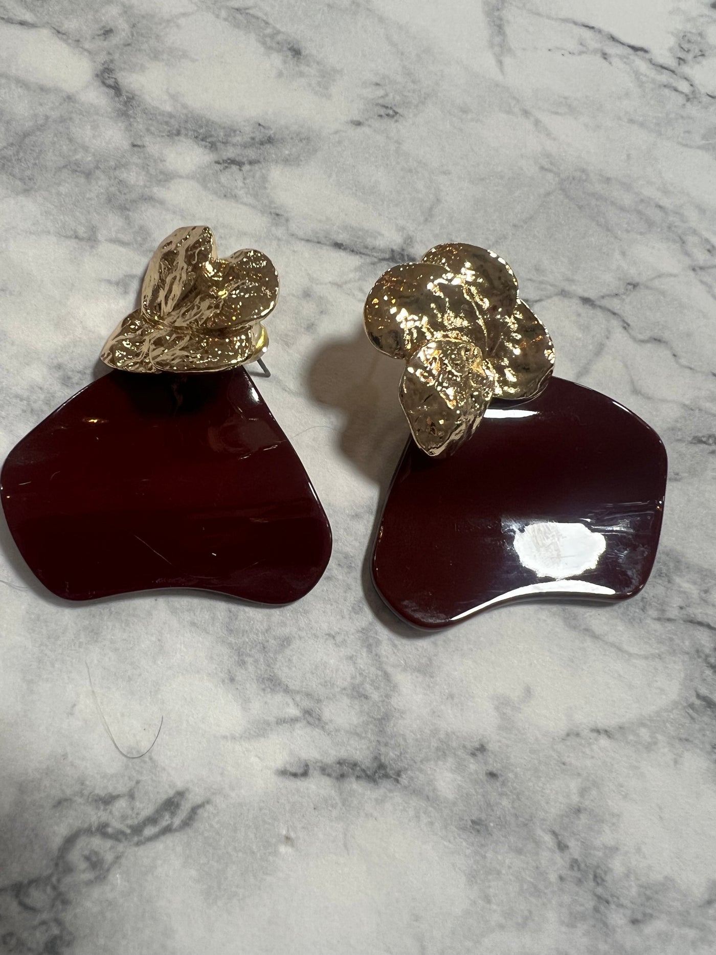 Violet earrings burgundy