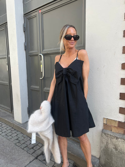 ROSETT DRESS BLACK