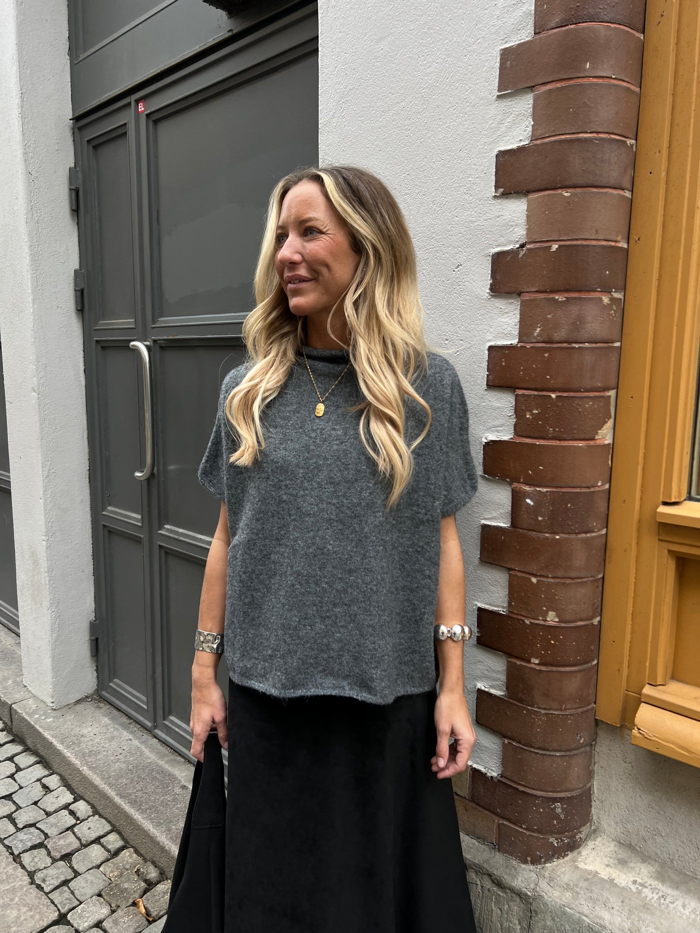 Grey pollover short arm