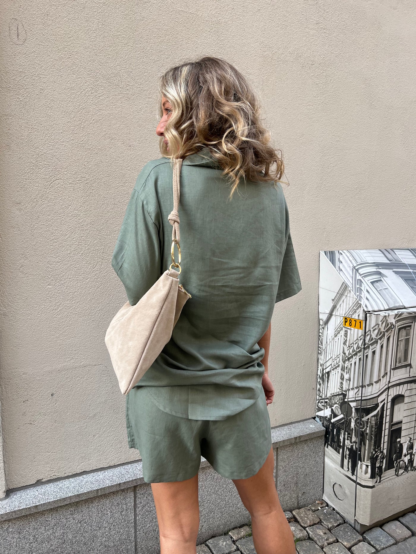 NOOR LINNE SHORTS GREEN