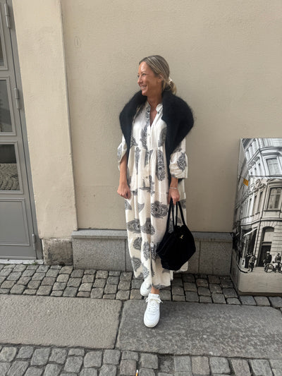 Hanna linne Svart