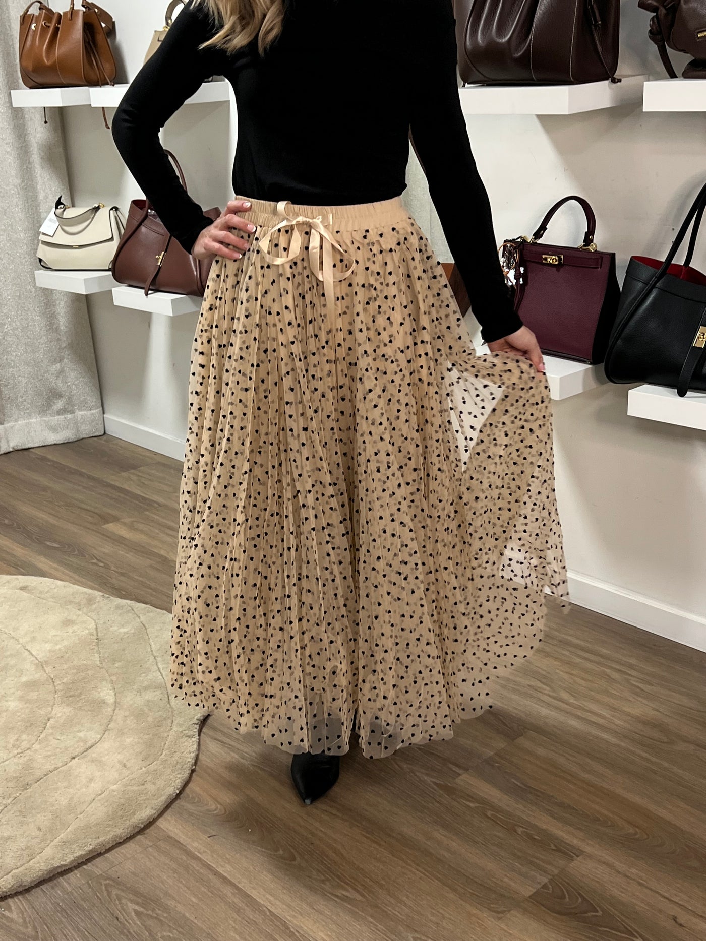 Adrienne tyll Kjol black heart  807710