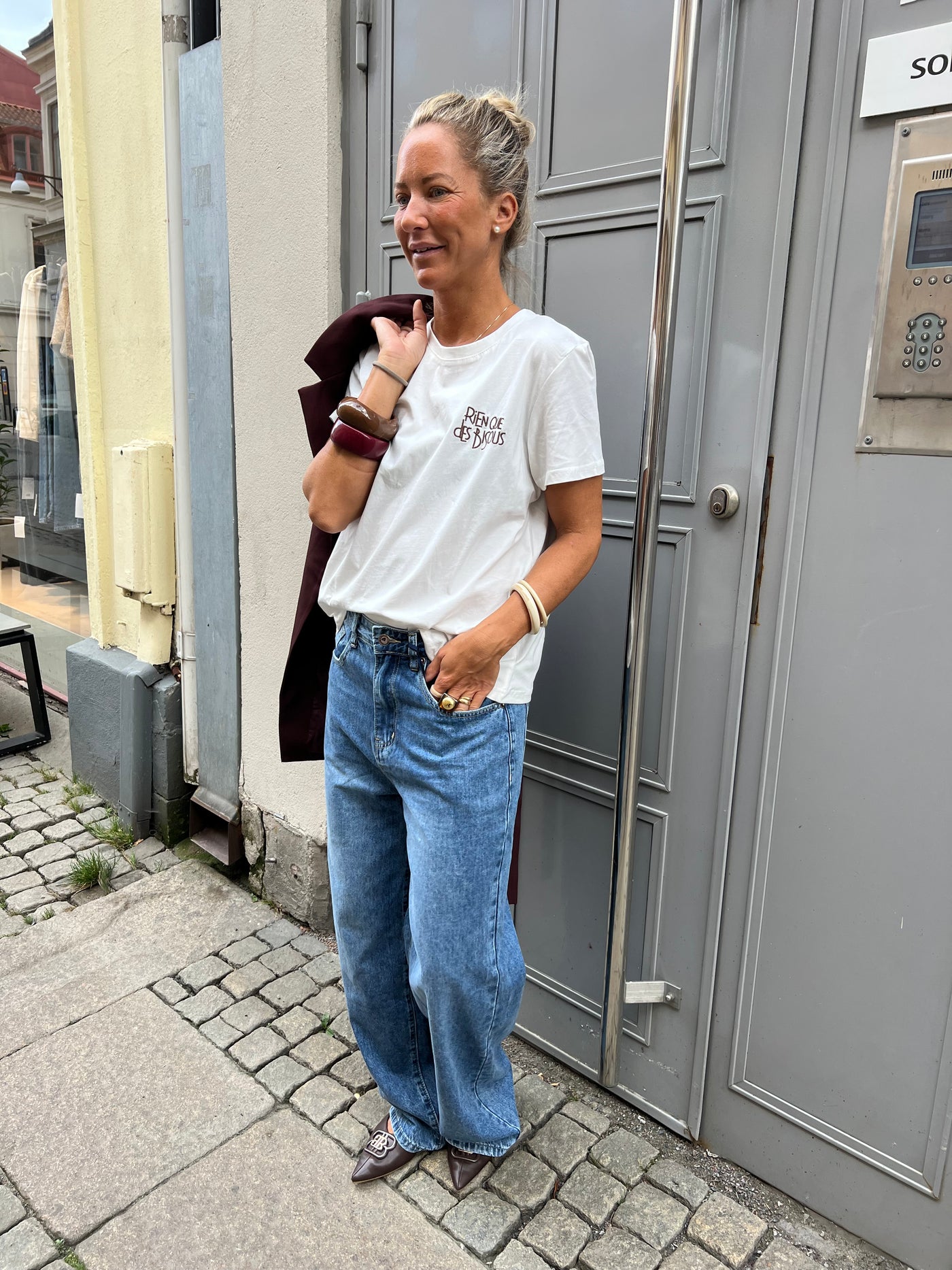 Bisous tshirt white /brown