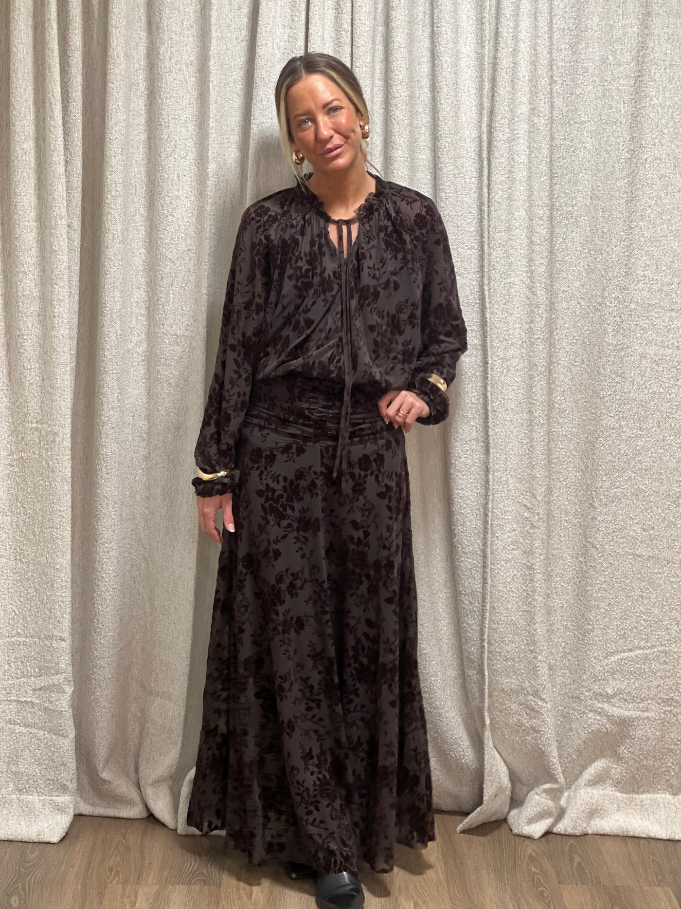 Zoe dress brown leverans 7 dagar