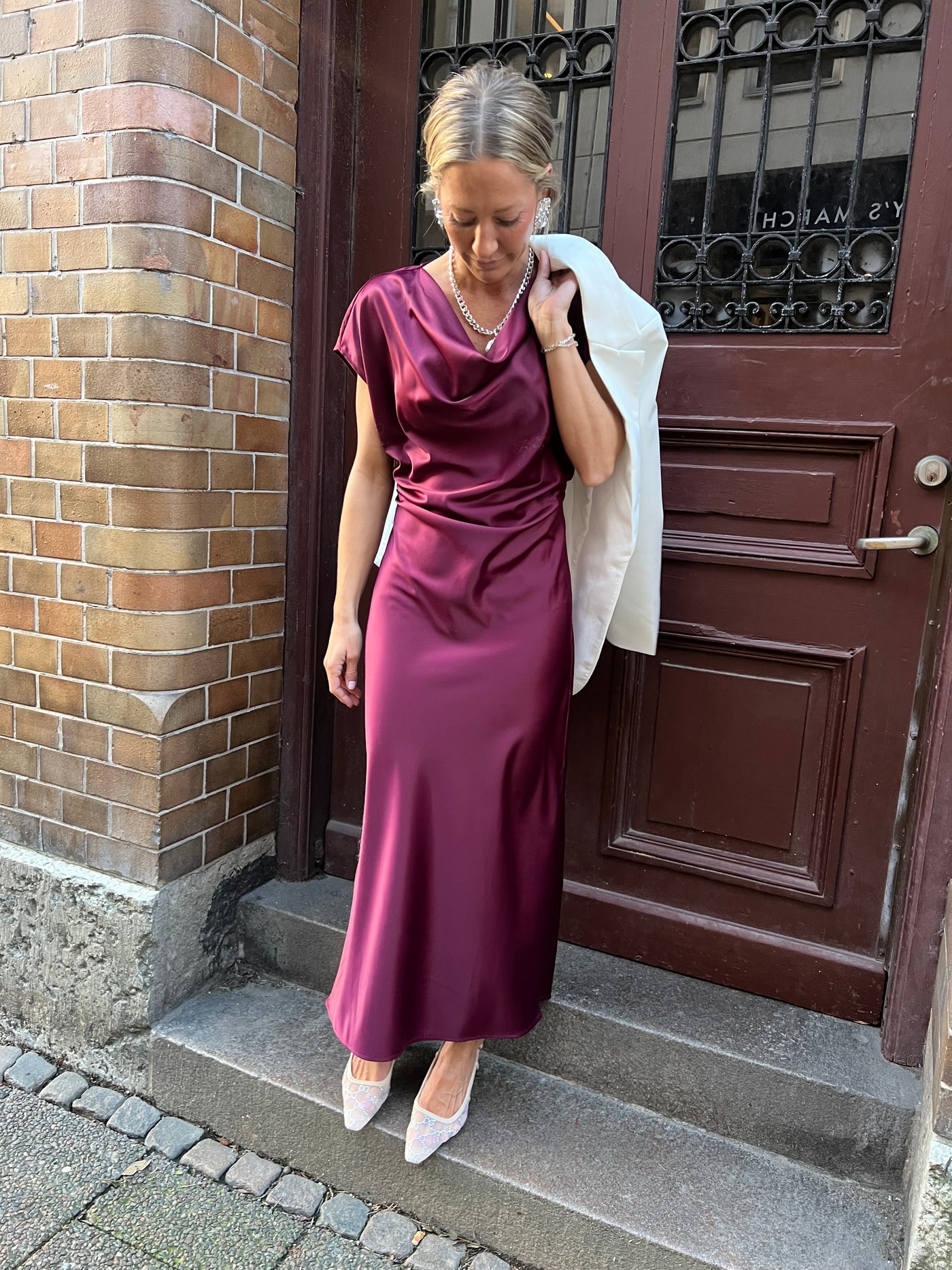 Adnacc wing dress Burgundy