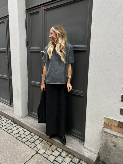 Grey pollover short arm