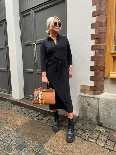 Pennink klänning knyt 1595 black