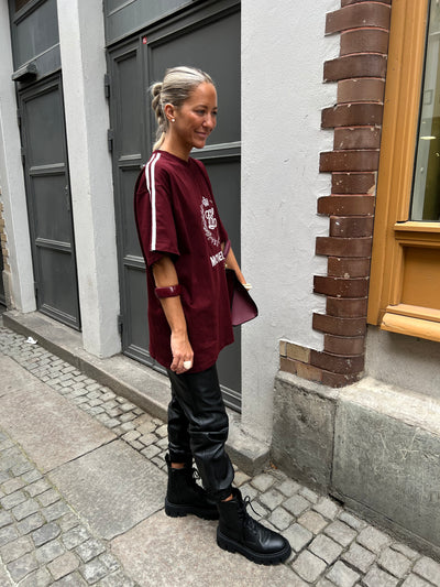 MOVEMENT Vinröd tshirt