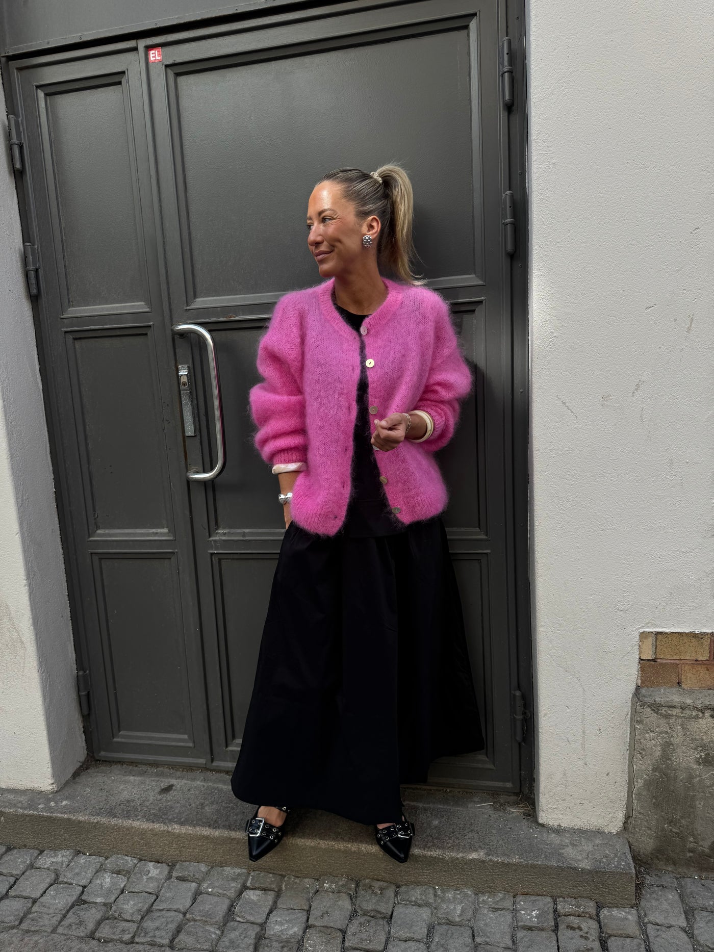 Roro mohair kofta med knappar cerise