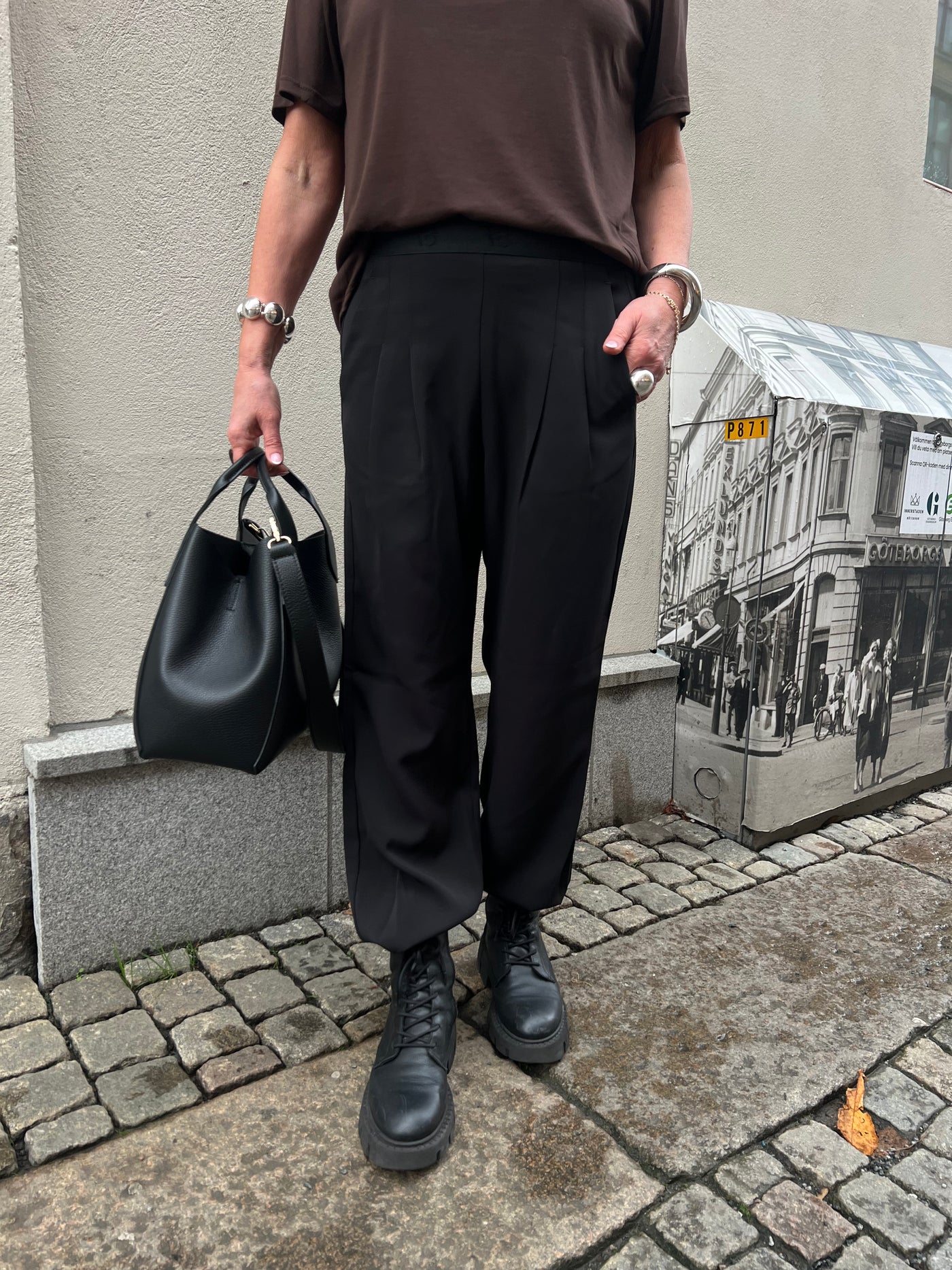 ATALIEGO PANTS black