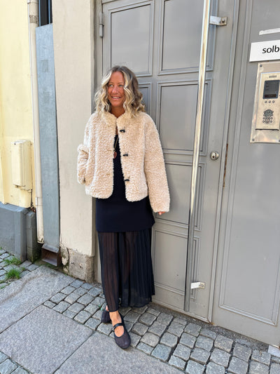 Nala kort pälsjacka offwhite