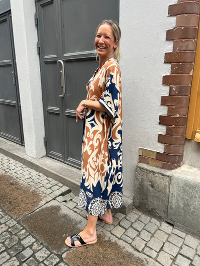 Kaftan dress blue/camel