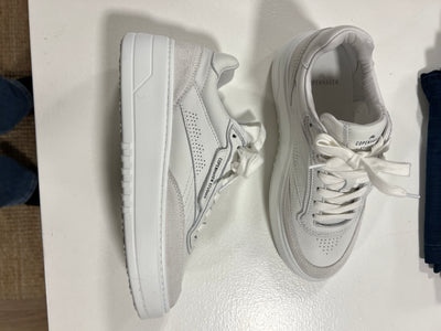 Copenhagen studios CPH89 White
