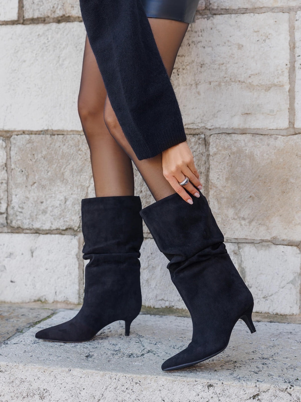 Macy Black suede boots