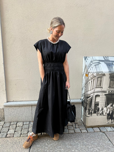 Crips dress black