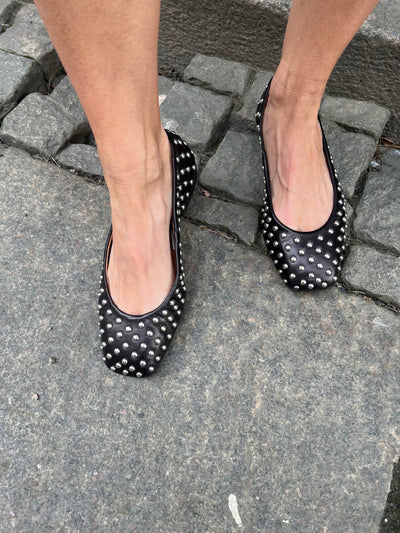 Katie studs ballerina