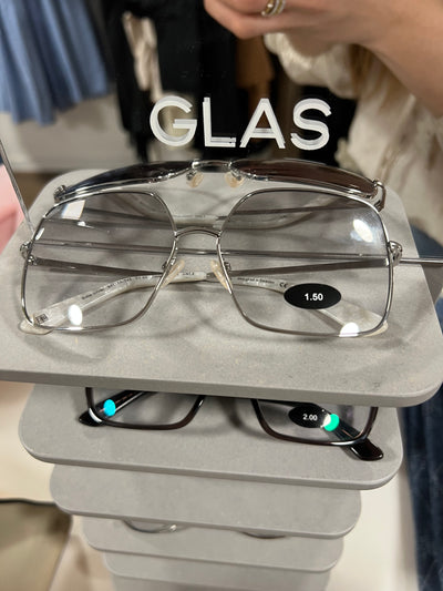 Billie tinted readers