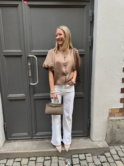 Lois Palazzo Egalia Blanco White