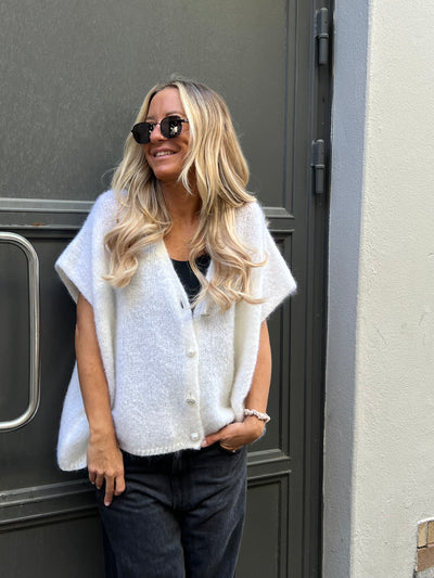 Roro mohair väst med diamantknappar Cream