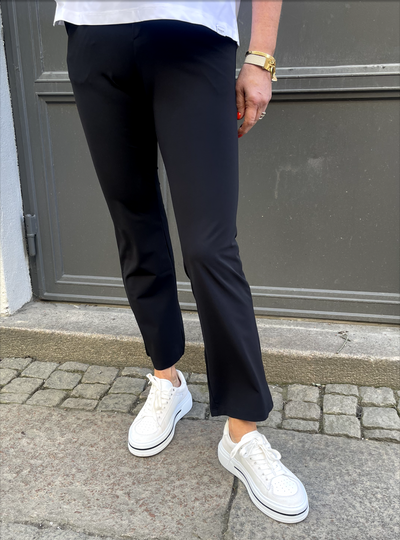 Penn & Ink Lotta byxan svart